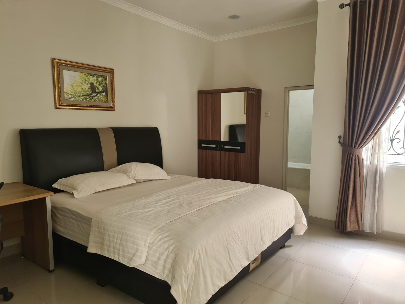 Disewakan Rumah Fully Furnished di Taman Beverly Lippo Cikarang